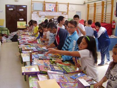 III Feria del Libro en el Colegio de Valenzuela.